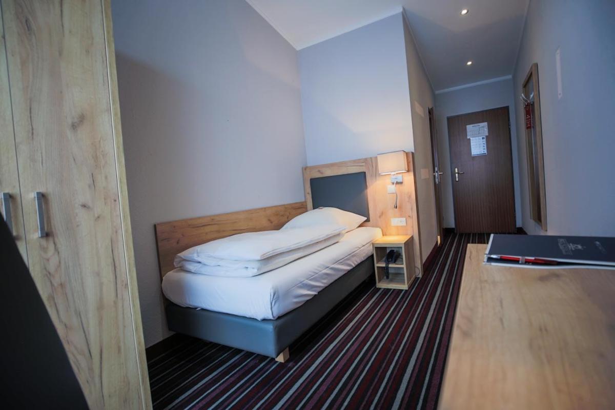 Hotel Suederelbe Hamburg Exterior photo